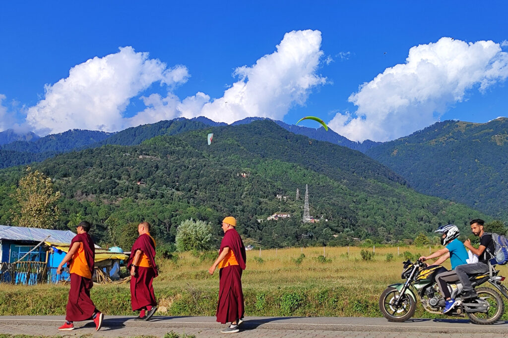 インドのパラグライダーエリア、ビルのランディングからの眺め